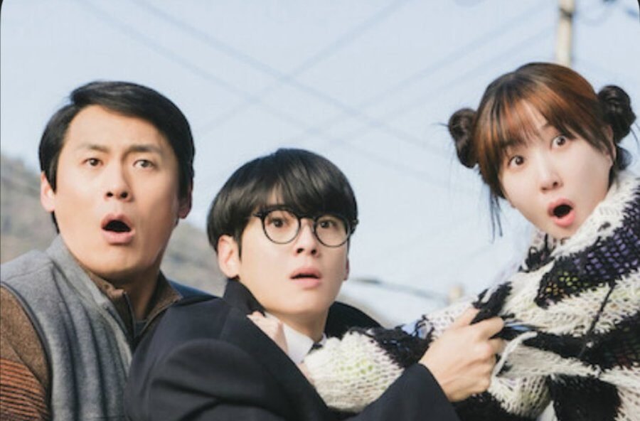 Netflix, Cha Eun Woo ve Park Eun Bin’in ‘The WONDERfools’ dizisinin planlandığı gibi yayınlanacağını açıkladı